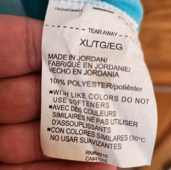 Under Armour XL Heat gear Aqua tank top - Picture 5 of 5